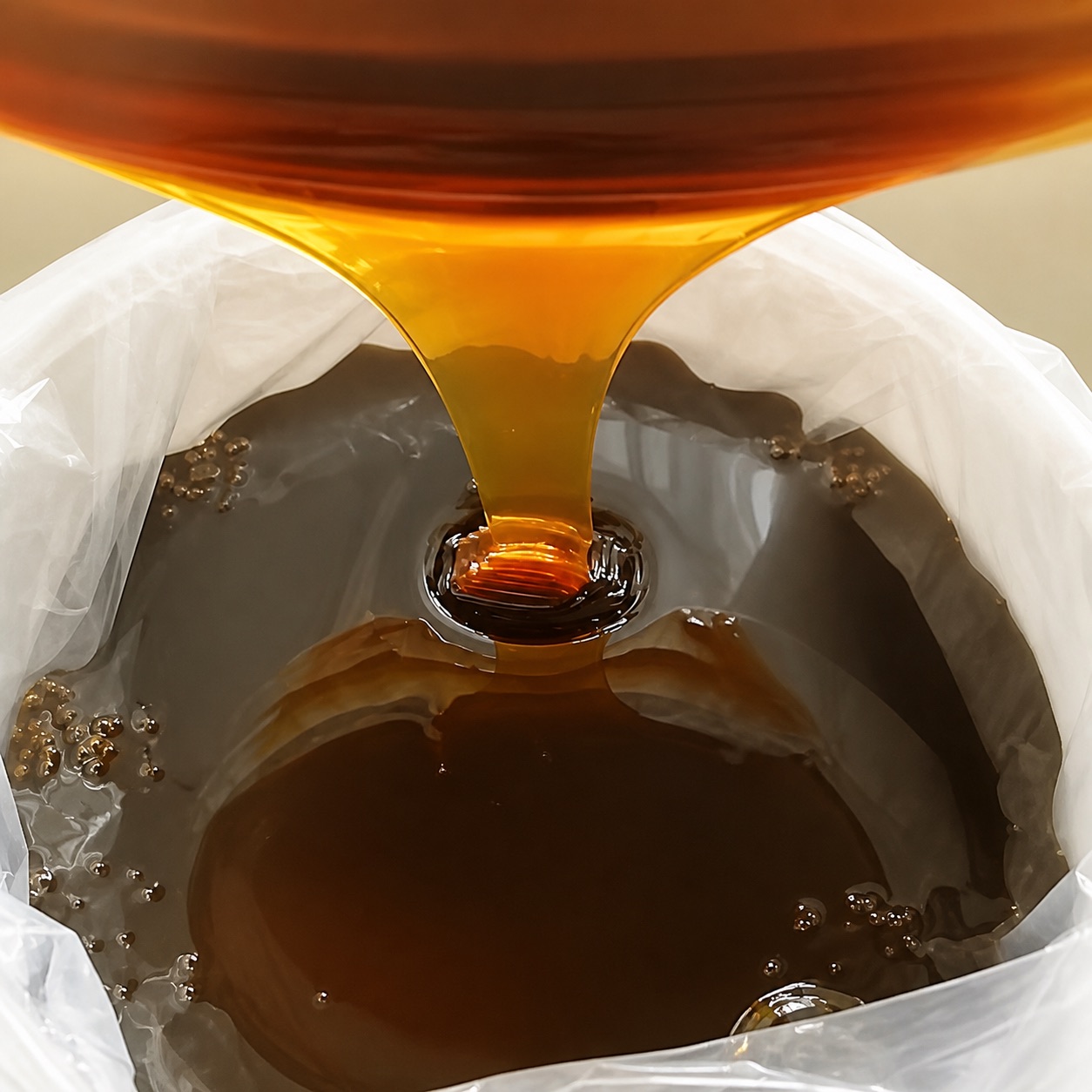 Bulk liquid soy lecithin